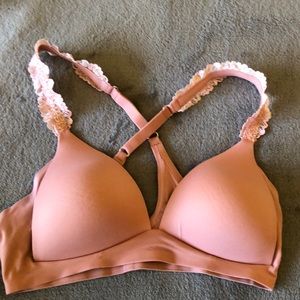 Wireless pink bra